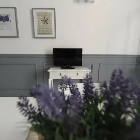 Aduepassi Apartment